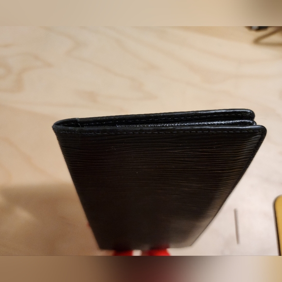 Authentic Louis Vuitton Wallets - Picture 7 of 16